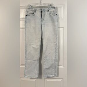 Abercrombie & Fitch The Straight Mid Rise Size 31